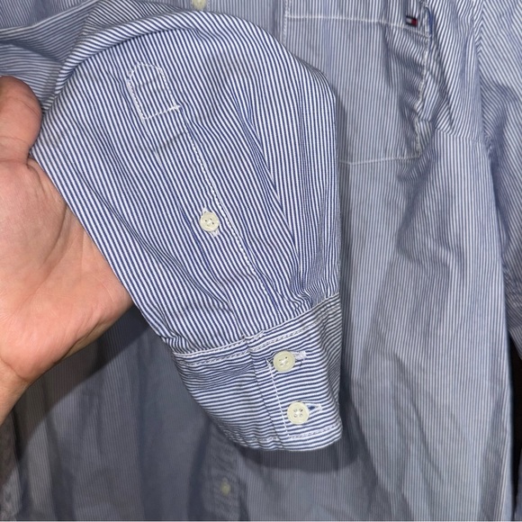 Tommy Hilfiger Blue pinstripe Casual Button Down Shirt Lightweight Cotton XL boy - Picture 4 of 7